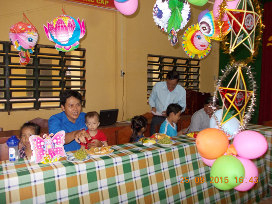 Tổ chức vui tết trung thu cho các em thiếu nhi