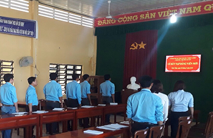 Lễ kết nạp Đảng viên mới