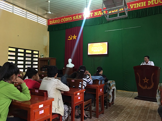 Lễ khai giảng lớp Đan đát hàng thủ công mỹ nghệ ( Đan ghế dây nhựa) khóa 1 - 2018