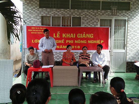 Đang ghế dây nhựa