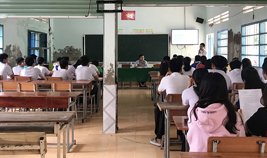 Truong THPT Nguyen Khuyen