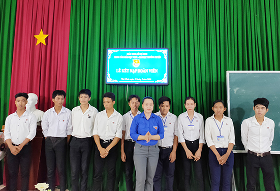 Le ke nap doan vien chi doan