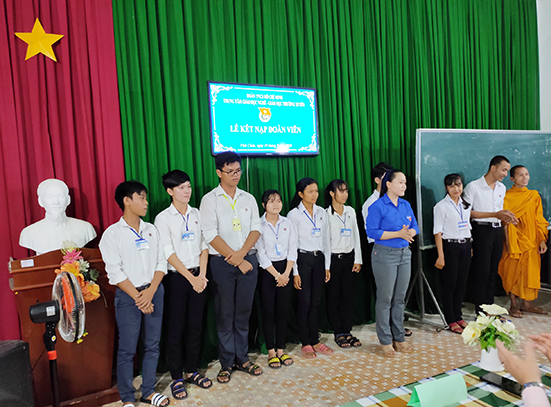 Le ke nap doan vien chi doan