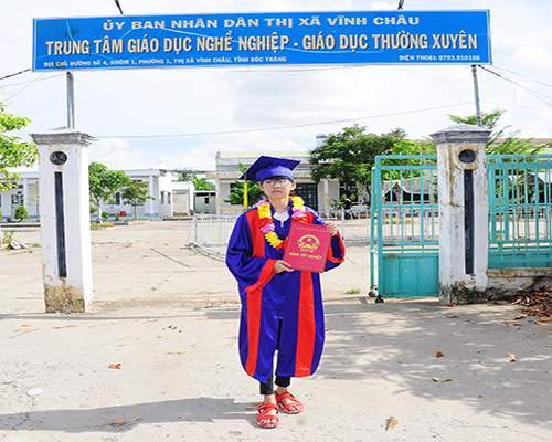 Lễ tốt nghiệp các lớp trung cấp nghề khóa 23