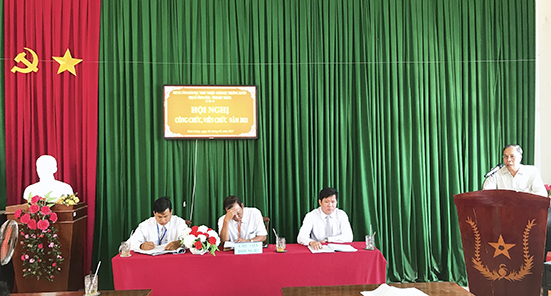 viên chức và người lao động năm 2021