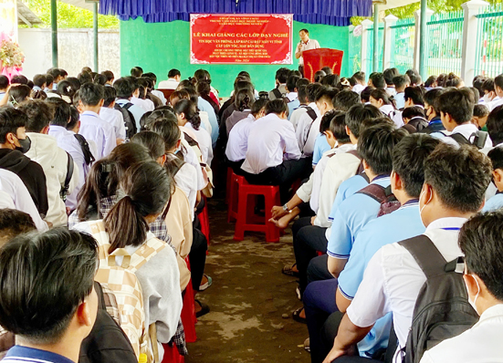 Khai giảng lớp sơ cấp nghề