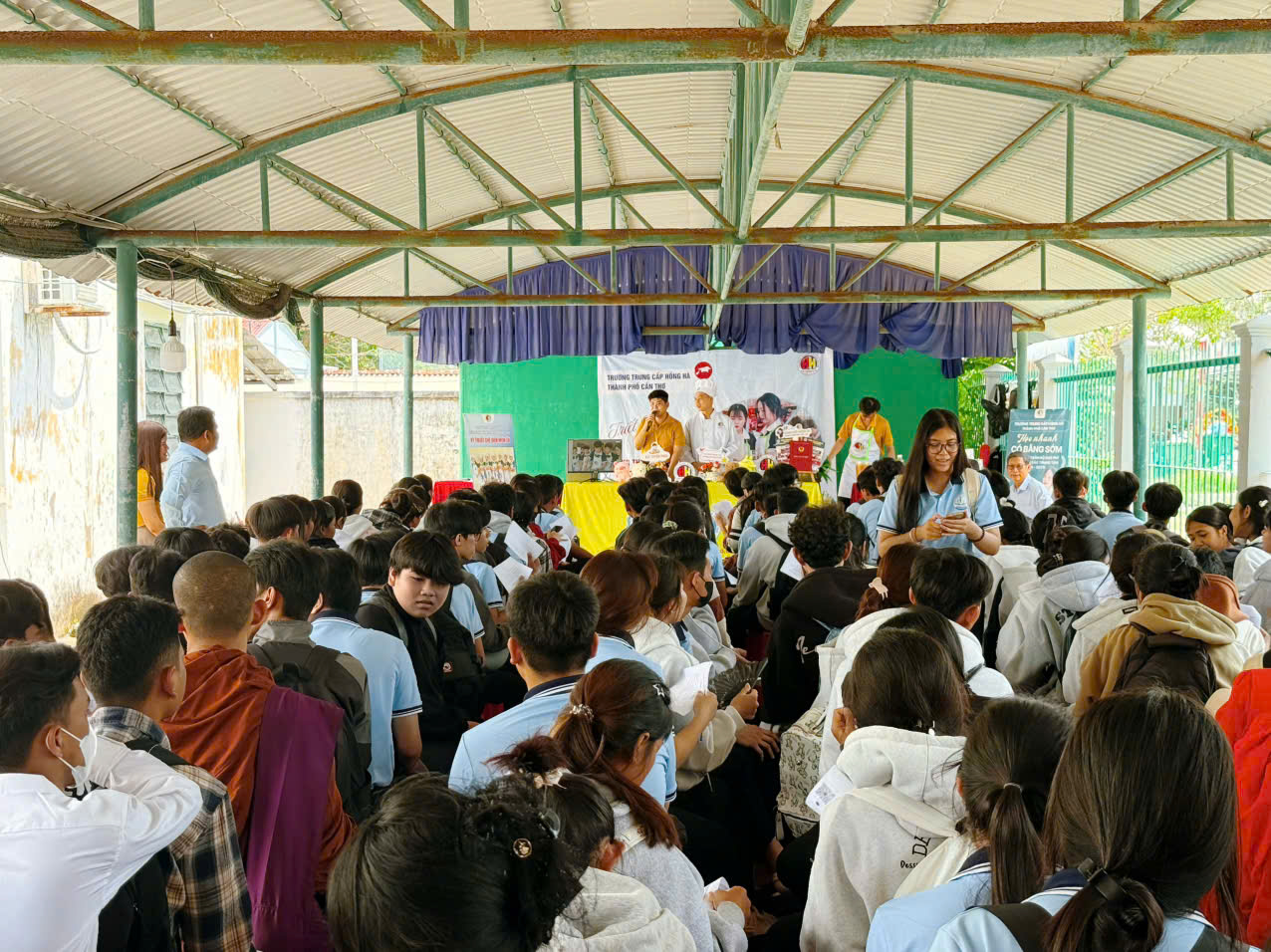 Tư vấn Hướng nghiệp Trường Trung cấp Hồng Hà thành phố Cần Thơ